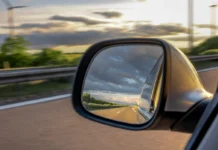 CONTRAN Atualiza Regras de Retrovisores: Saiba as Novas Exigências e Evite Multas de R$ 195,23