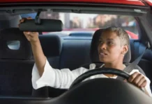 Lei do Retrovisor: Nova Norma Impõe Multa de R$ 200 e Libera Câmeras em Carros e Motos