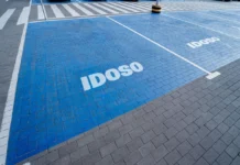 Nova lei garante estacionamento grátis para pessoas 60+; descubra onde vale