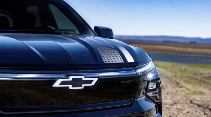 Nova Geração da Chevrolet Silverado 2027: Patentes Revelam Design Futurista e Indícios de Motor V8
